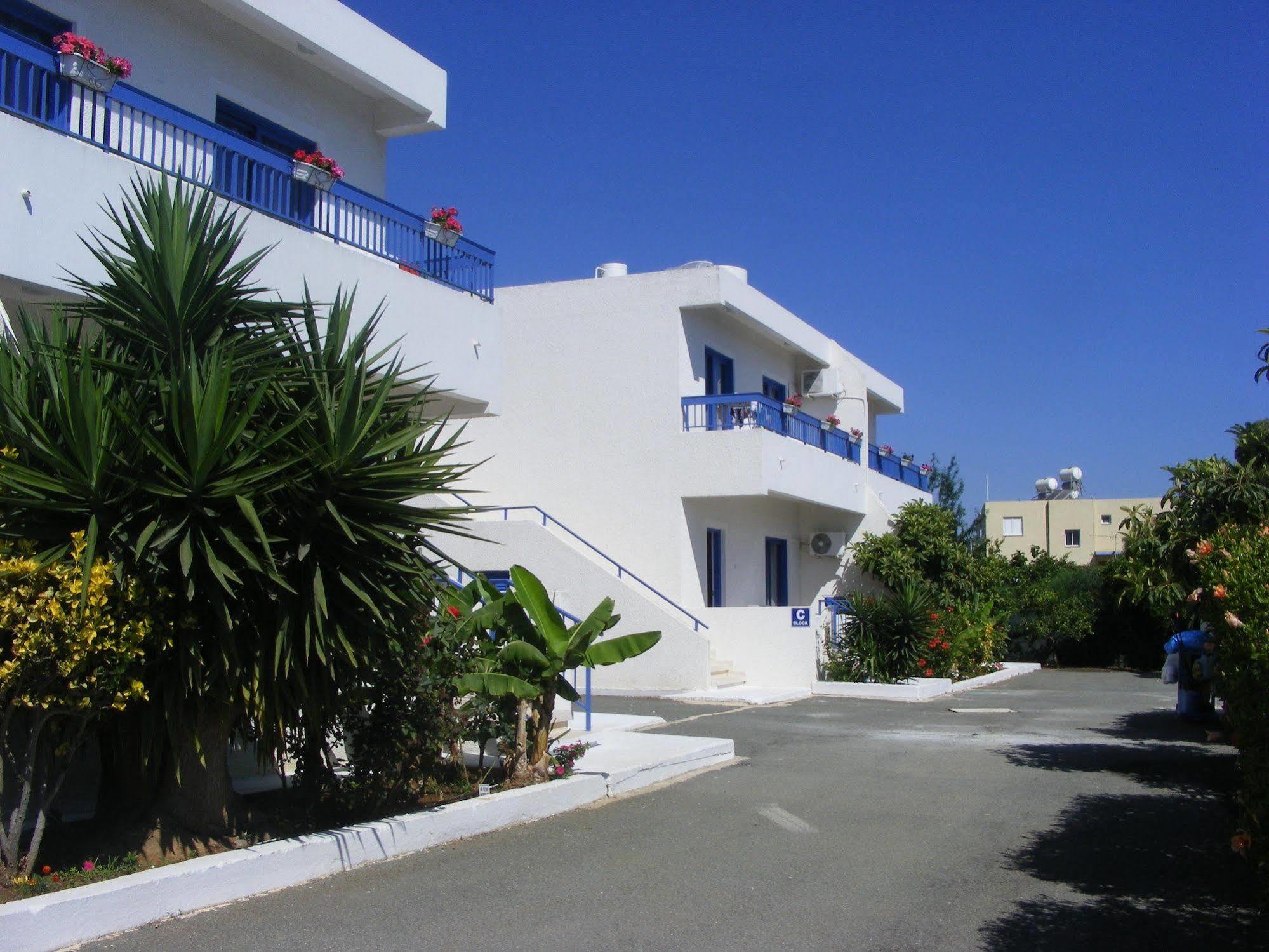 Flokkas Hotel Apartments Protaras Bagian luar foto